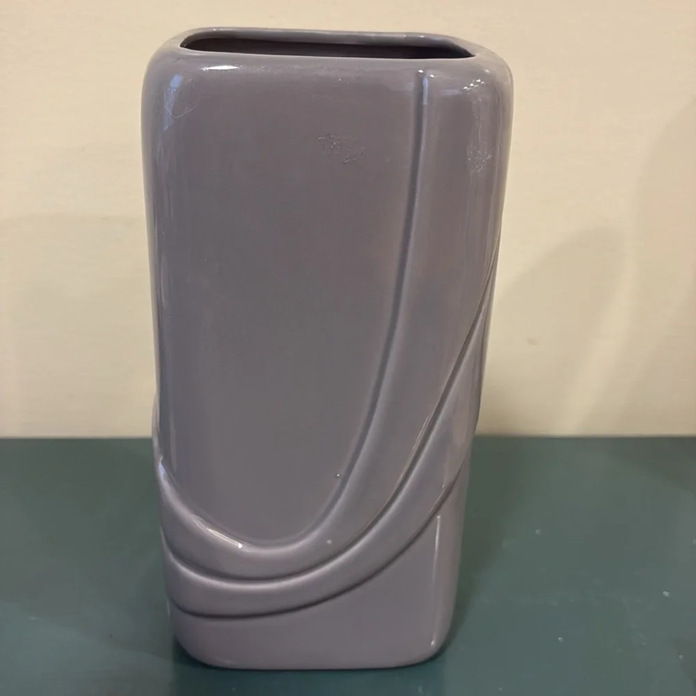 Vintage Inarco Grey Art Deco Ceramic Vase with Sleek Rectangular Design.